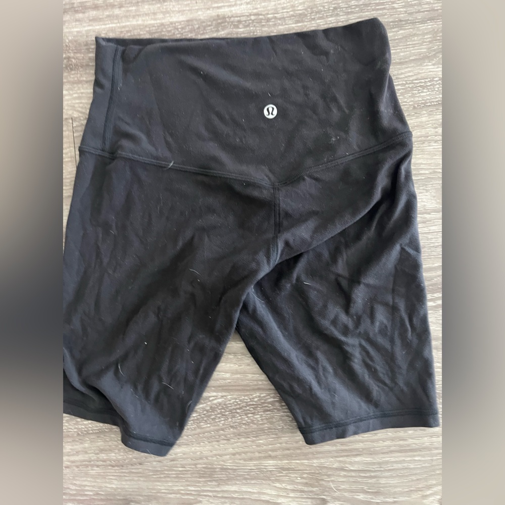 Lululemon black biker shorts